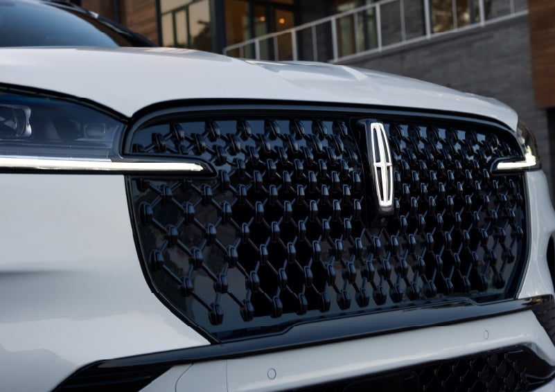 The front grille of a 2026 Lincoln Aviator® SUV is shown. | Deacon Jones Lincoln in Goldsboro NC