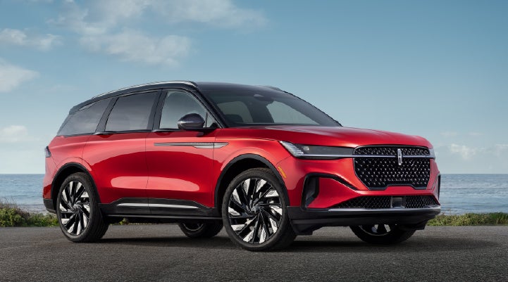 A 2026 Lincoln Nautilus® Reserve model is shown with the stylish available Jet Appearance Package. | Deacon Jones Lincoln in Goldsboro NC