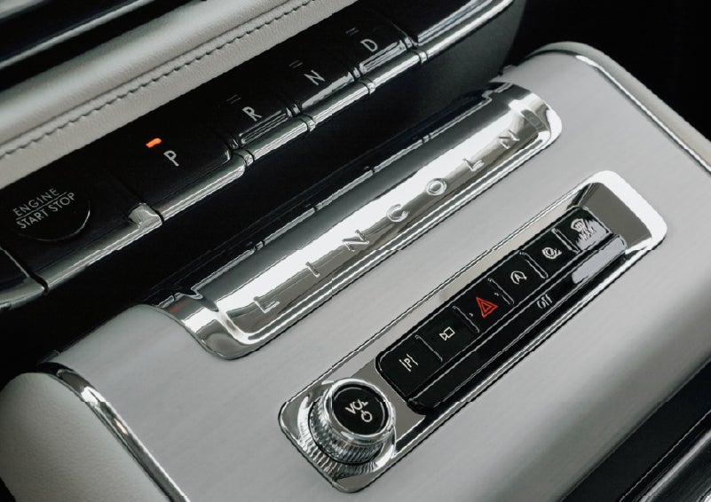 The piano key gear selector of a 2027 Lincoln Aviator® Back Label™ SUV. | Deacon Jones Lincoln in Goldsboro NC